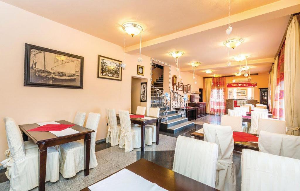 Bed & Breakfast Valentina Metajna Kültér fotó